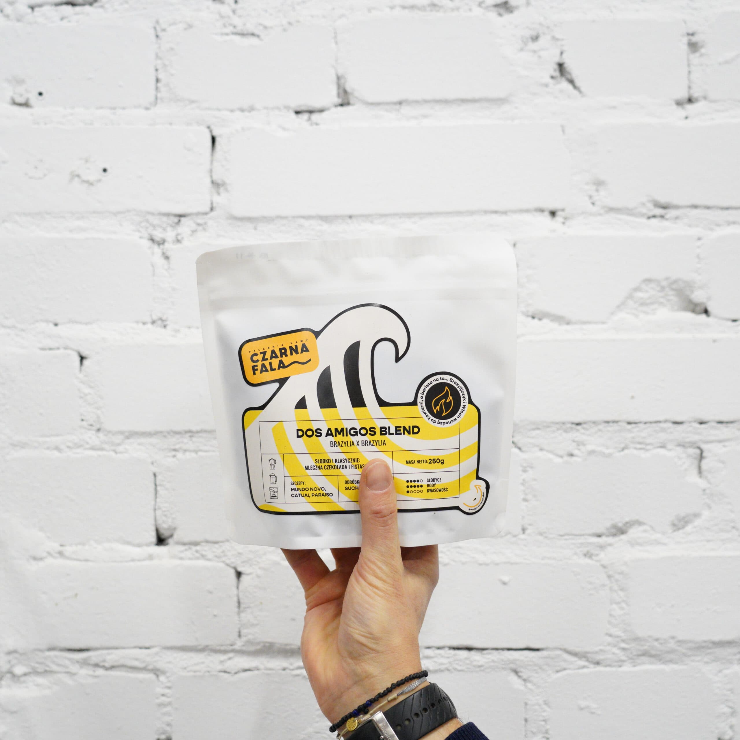 Dos Amigos (/) - kawa od Palarnia Czarna Fala, Brazylia